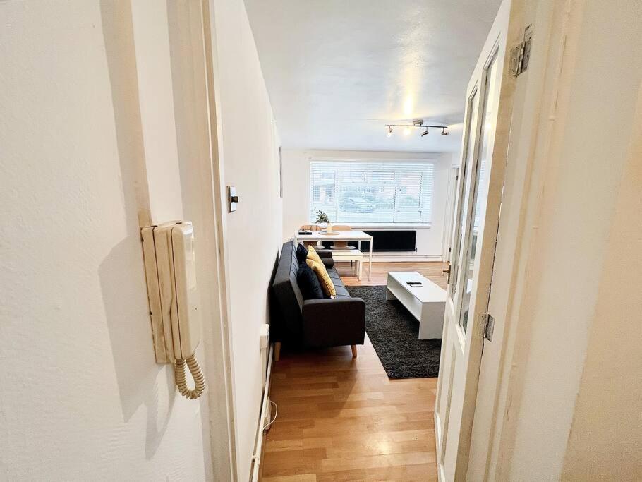 Cosy Croydon Apt Sleeps 5 Екстер'єр фото